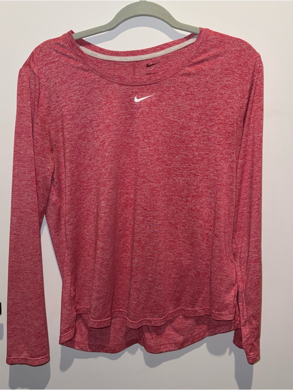 Nike Women's Heathered Rose Long-Sleeve Performance Tee